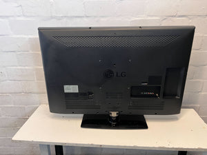 LG 42-Inch LED TV in Black – Minor Scratches, Great Condition