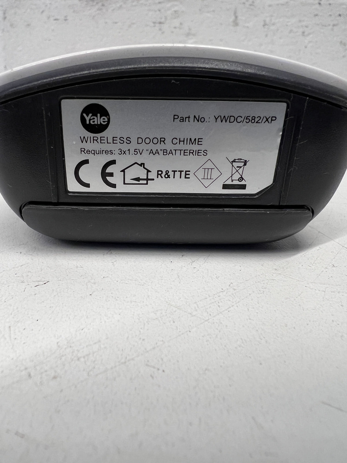 Yale Wireless Doorbell Set – Sleek, Modern & Easy to Install!