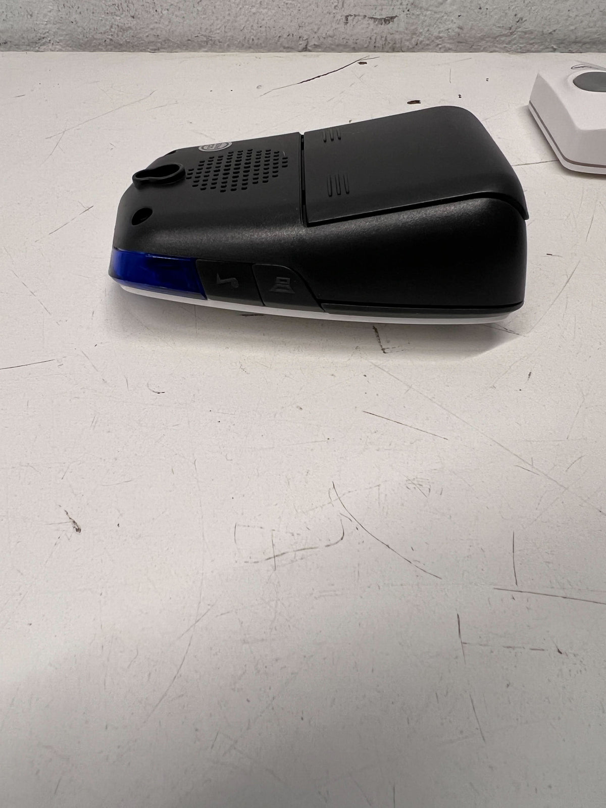 Yale Wireless Doorbell Set – Sleek, Modern & Easy to Install!