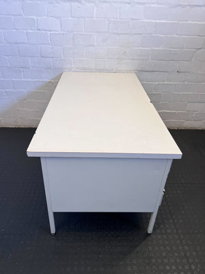 Quality White Office Desk with Drawer – Minimalist Style