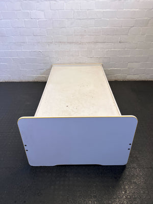 Simple White Single Bed Frame - Minor Wear - REDUCED