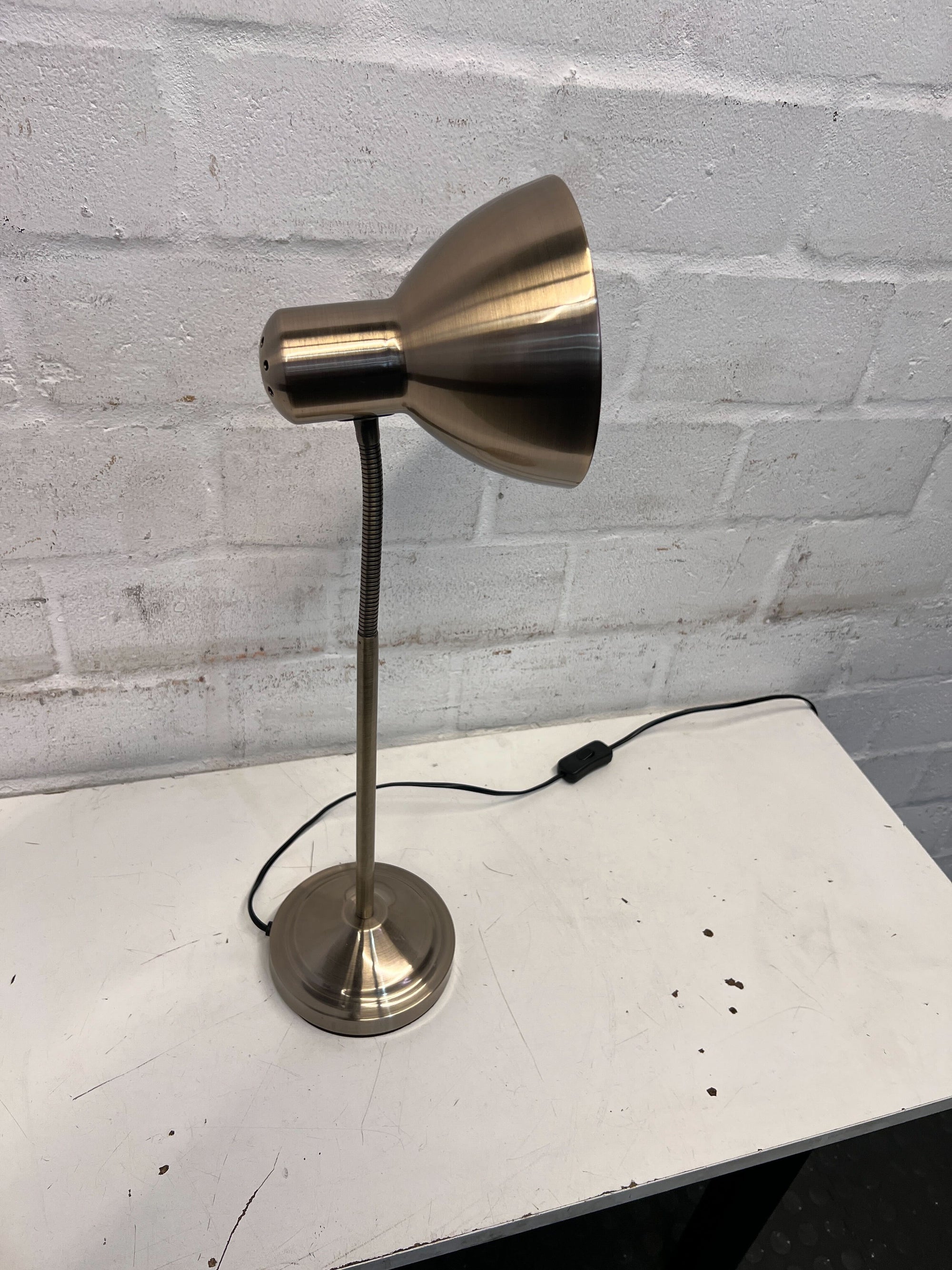 Modern Adjustable Desk Lamp - Black and Brushed Metal