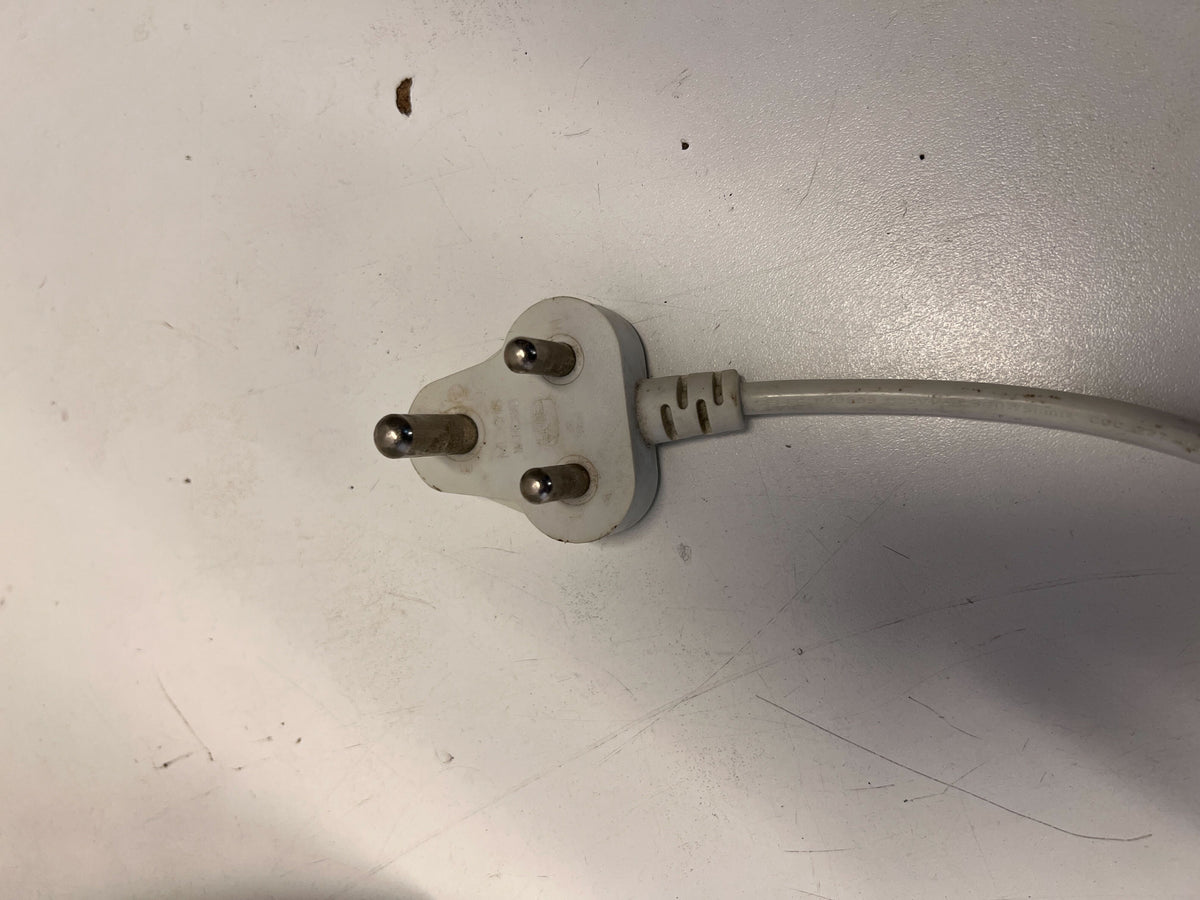 Mellerware White Bread Maker with Minor Scratches