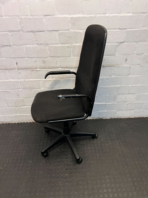 Adjustable Black Office Chair - Ergonomic Design, Fabric Upholstery