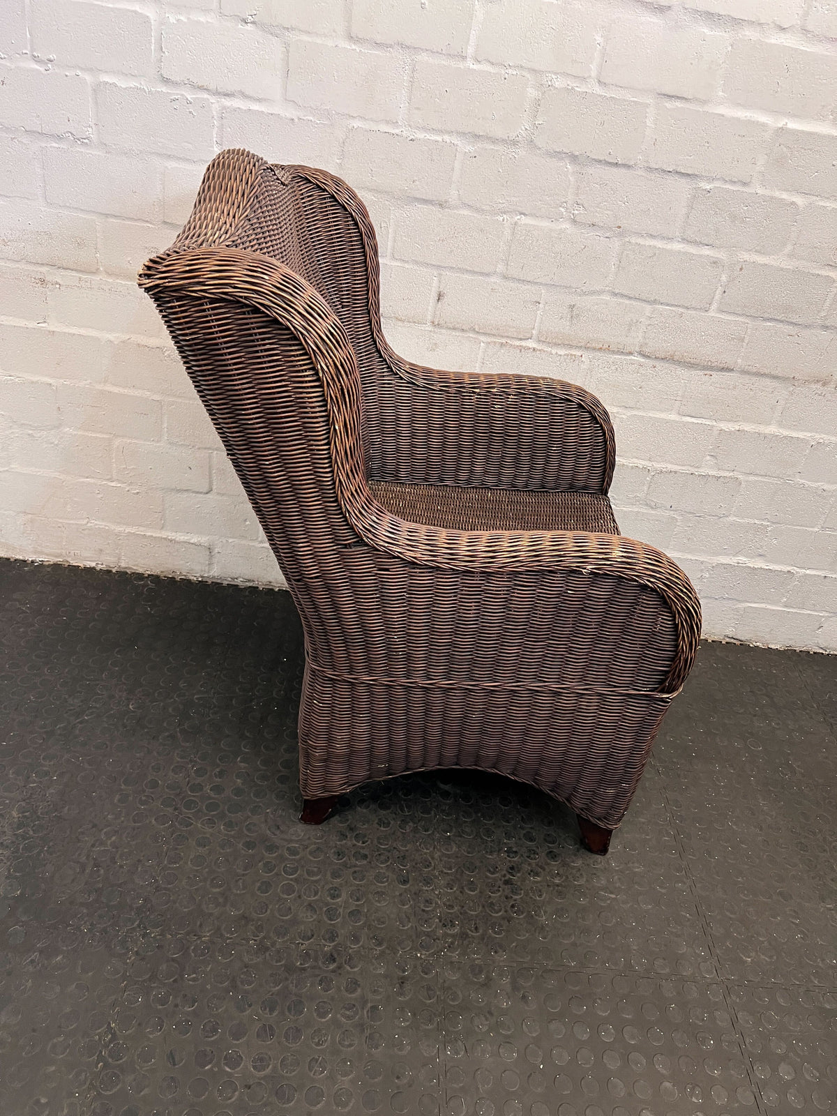 Rustic Brown Wicker Armchair – Cozy Rattan Accent Chair - 2ndhandwarehouse.com