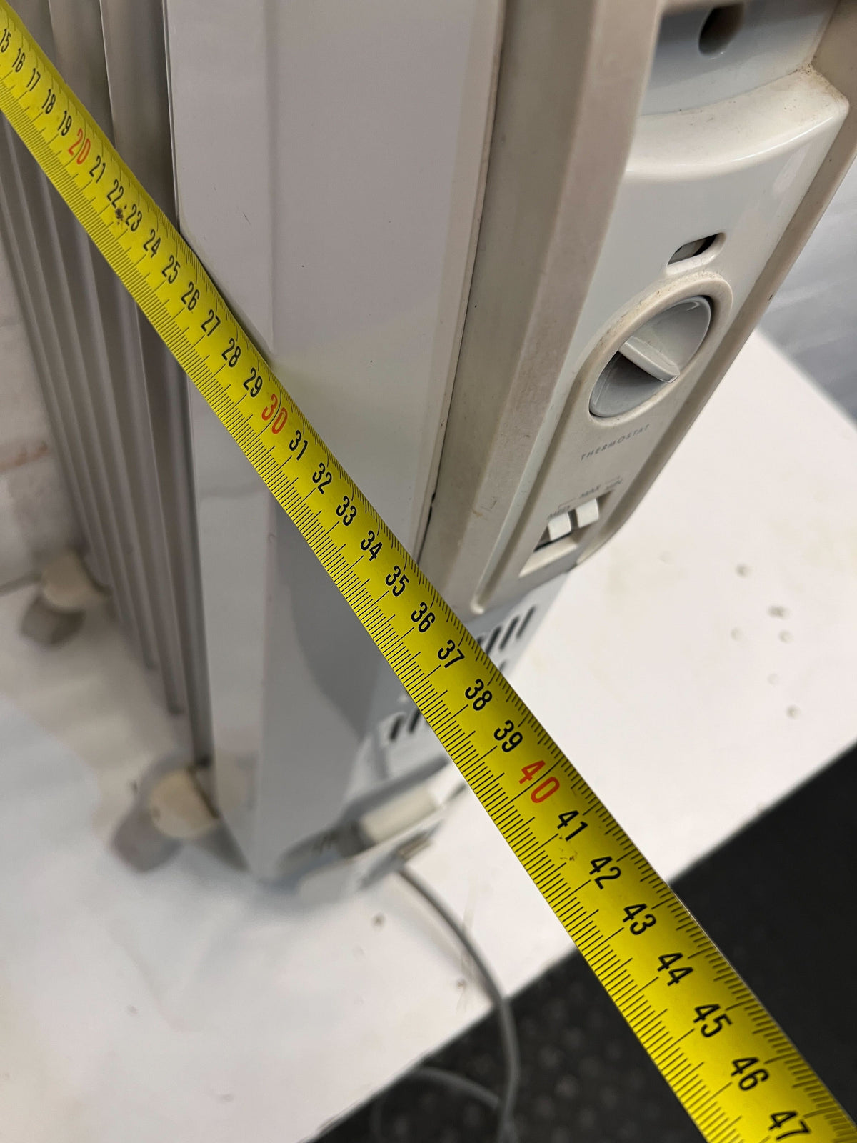 Delonghi Oil Filled Radiator Heater - Grey, 1500W - PRICE DROP