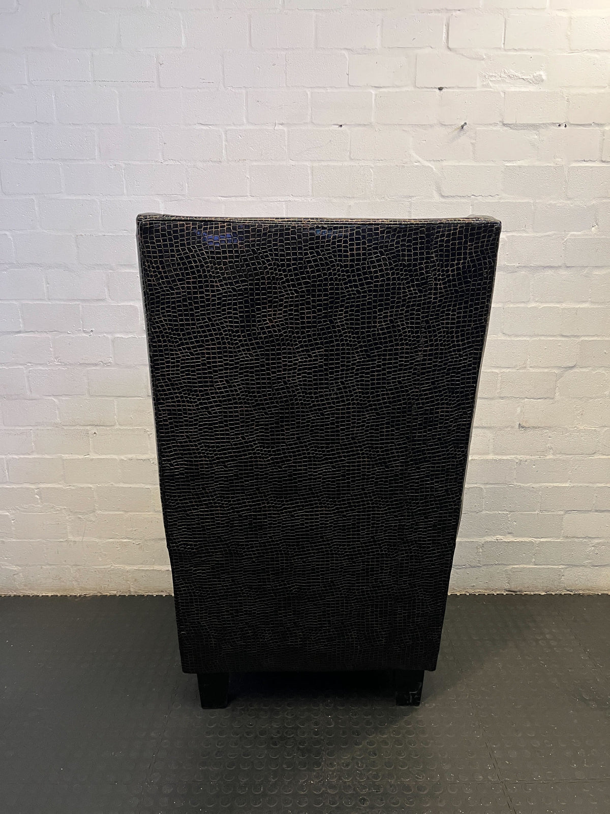 Stylish Black Crocodile Print High-Back Accent Chair