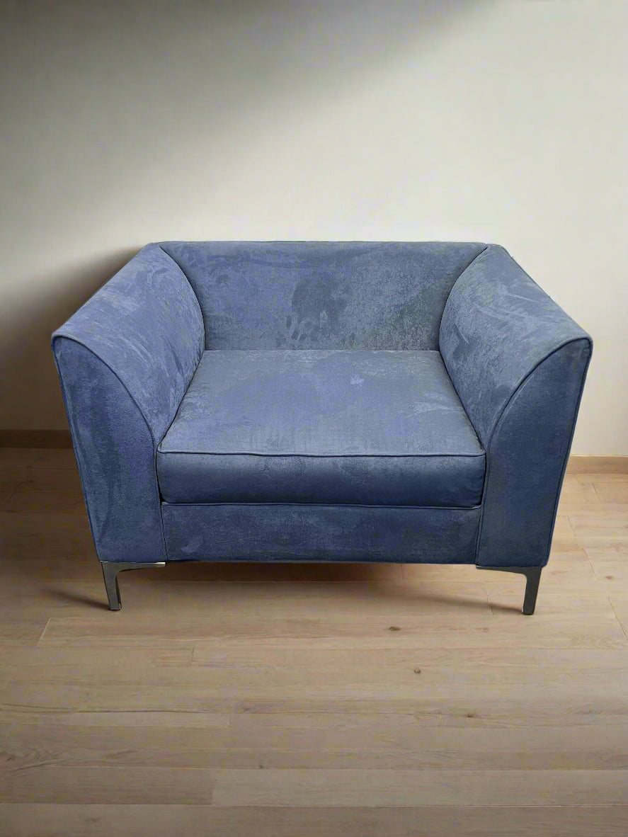 Stylish Blue Velvet Armchair with Minor Wear