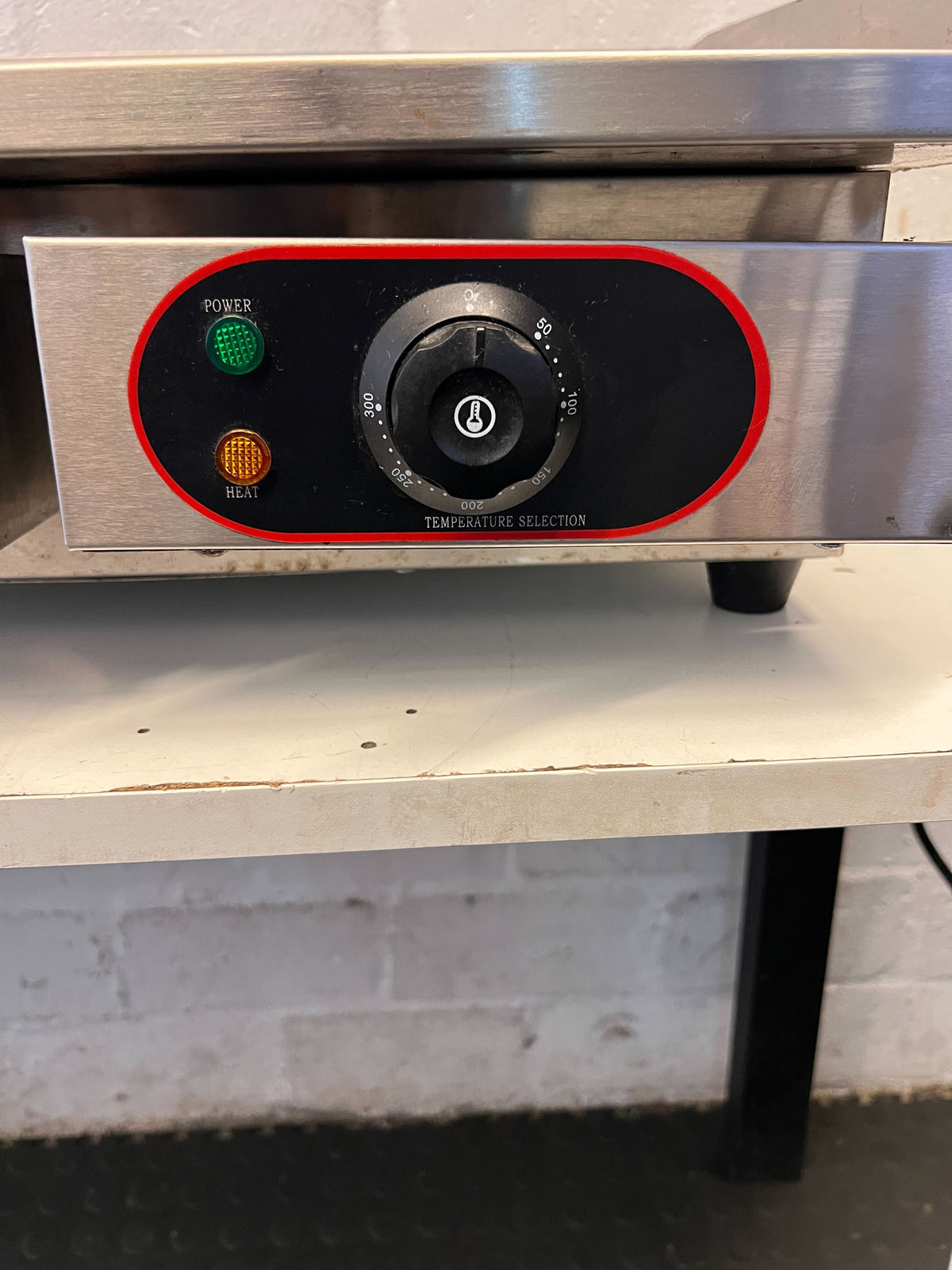 Stainless Steel Electric Griddle with Minor Surface Wear