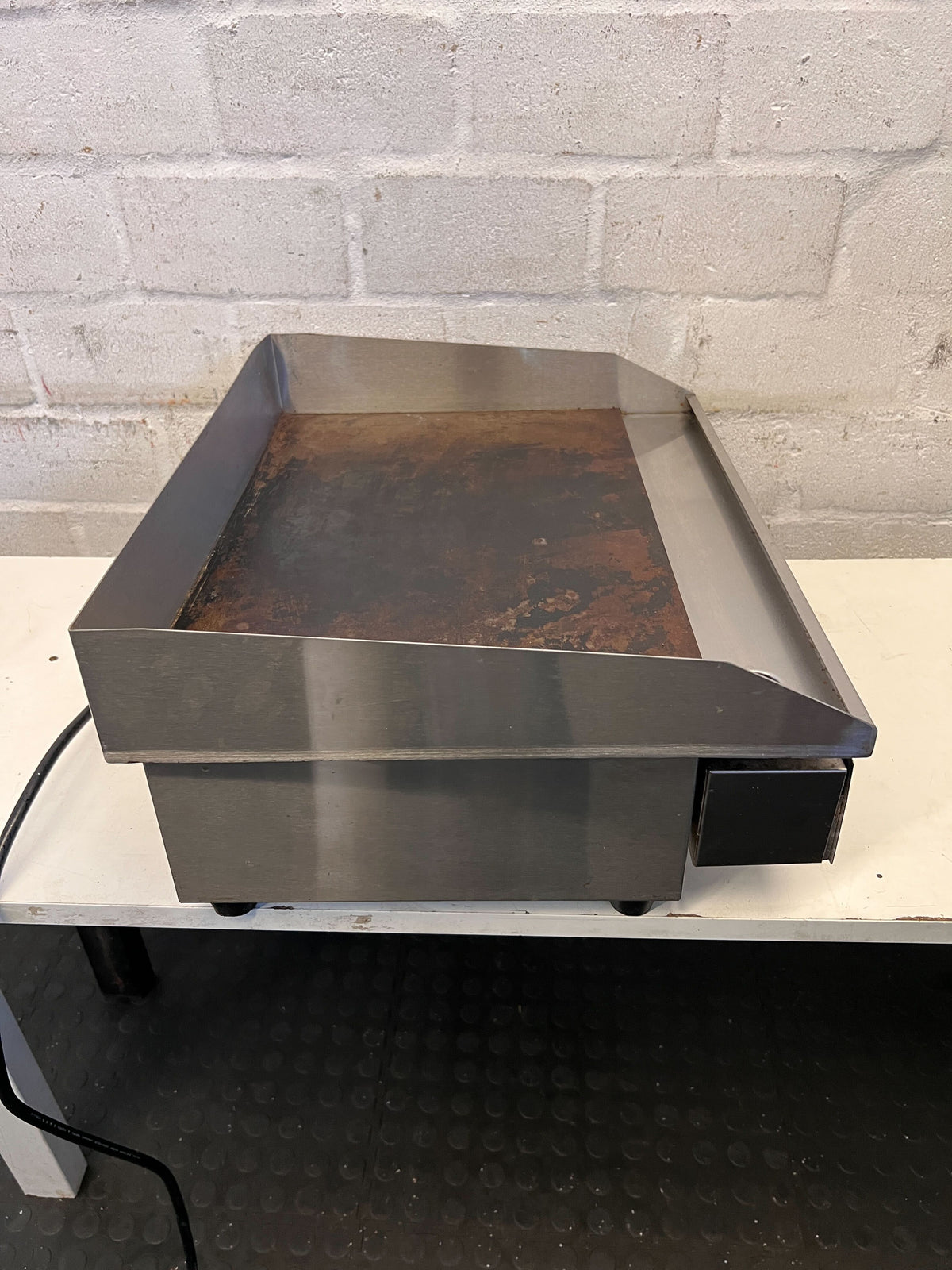Stainless Steel Electric Griddle with Minor Surface Wear