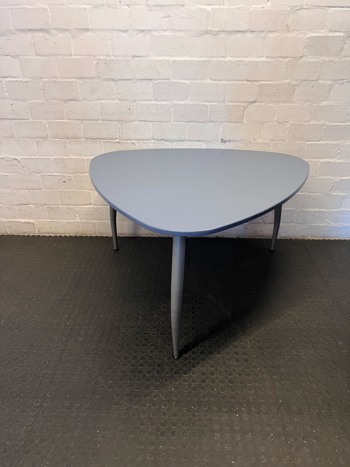 Modern Grey Triangular Coffee Table - 2ndhandwarehouse.com