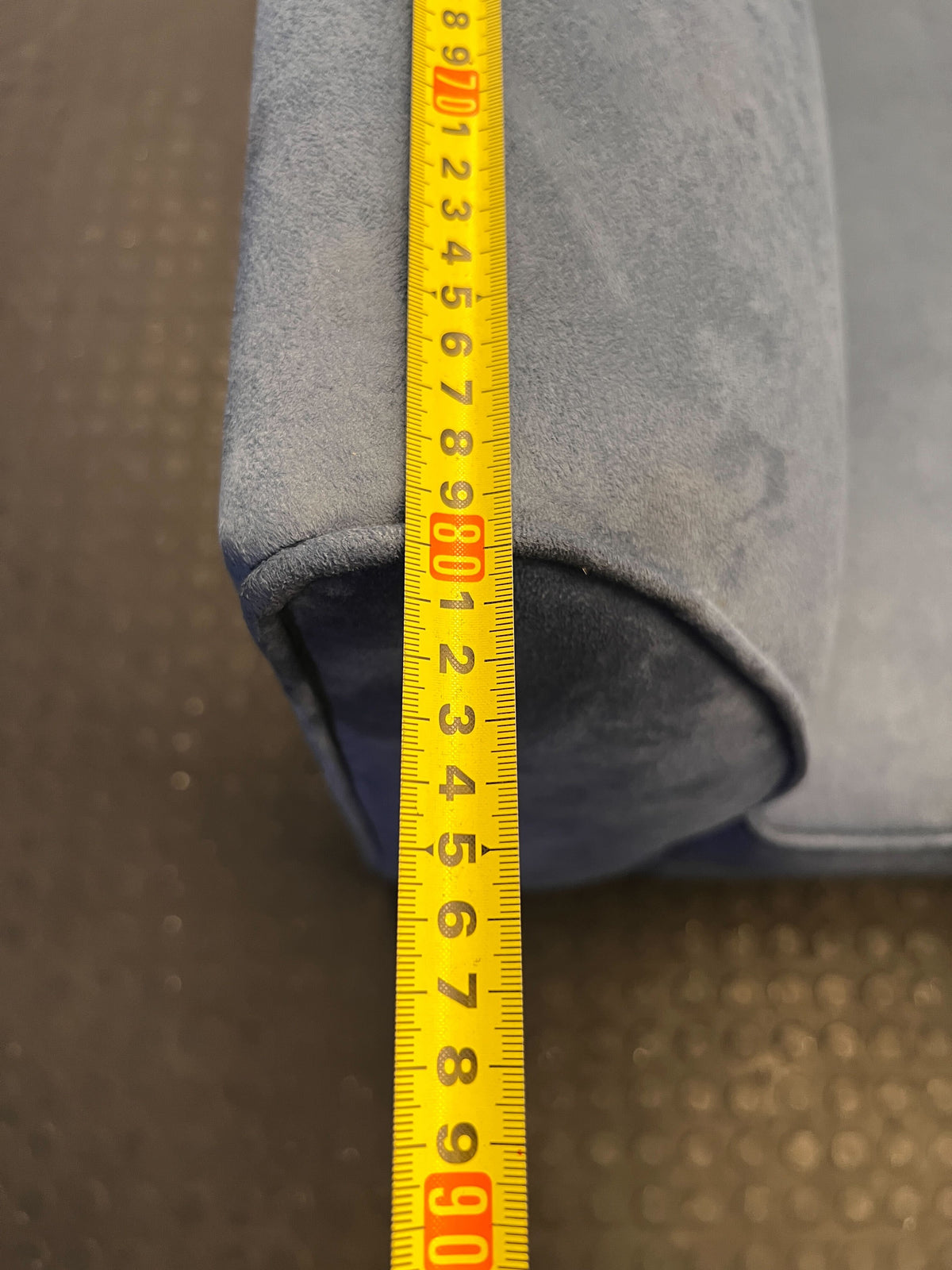 Stylish Blue Velvet 2-Seater Couch with Minor Wear