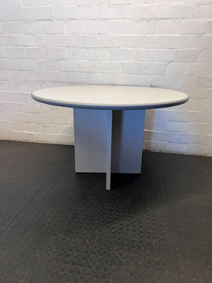 Versatile Round Pedestal Table - Modern Light Grey - 2ndhandwarehouse.com