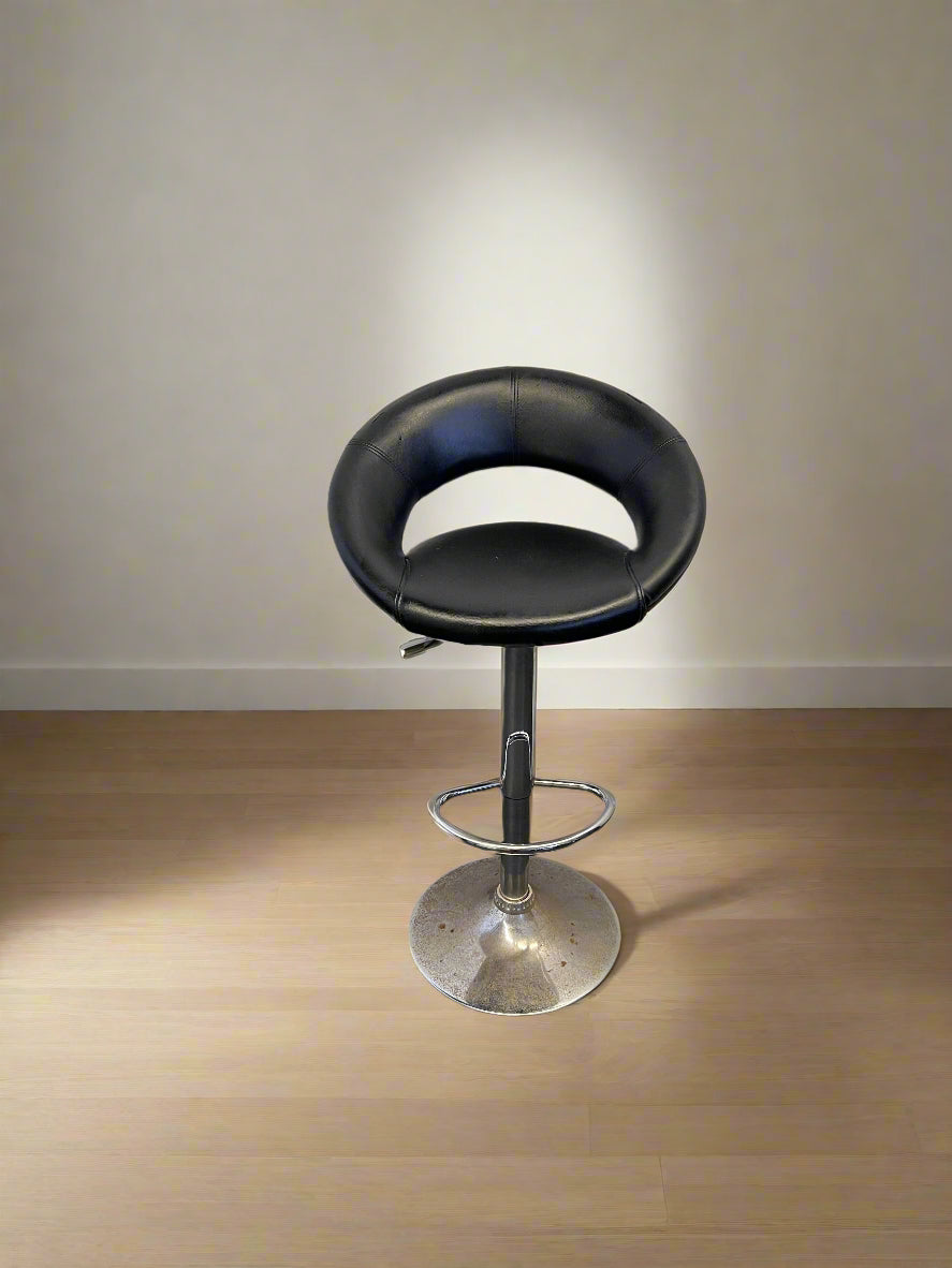 Modern Black Leather Adjustable Bar Stool – Minor Scuffs