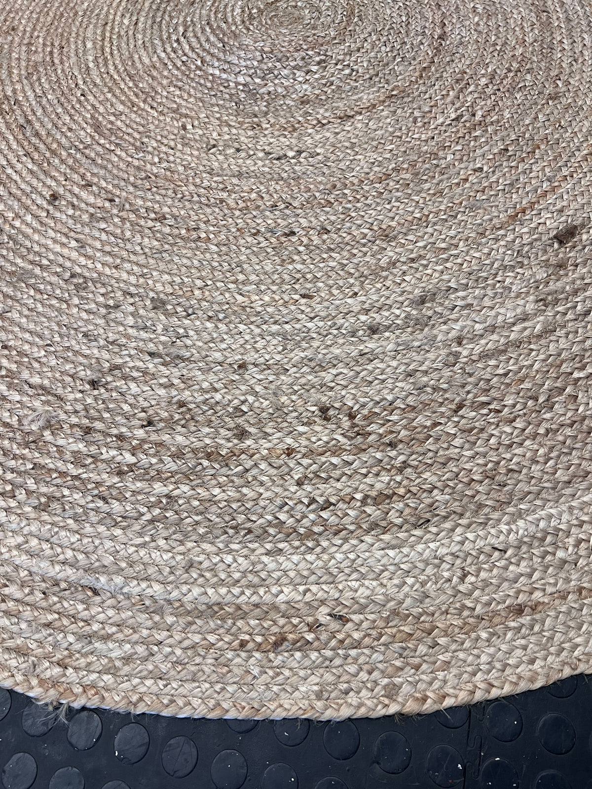 Charming Round Jute Rug - Natural & Bohemian Style 176cm - 2ndhandwarehouse.com