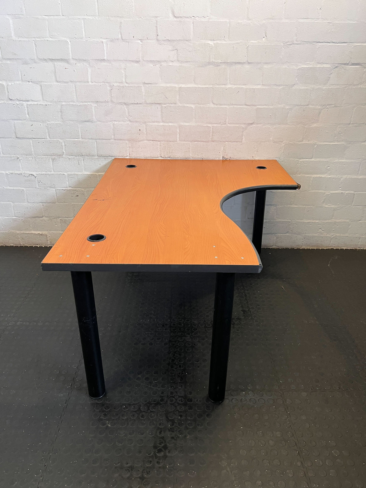 Ergonomic L-Shaped Office Desk - Wood Look & Black Legs - Fair used