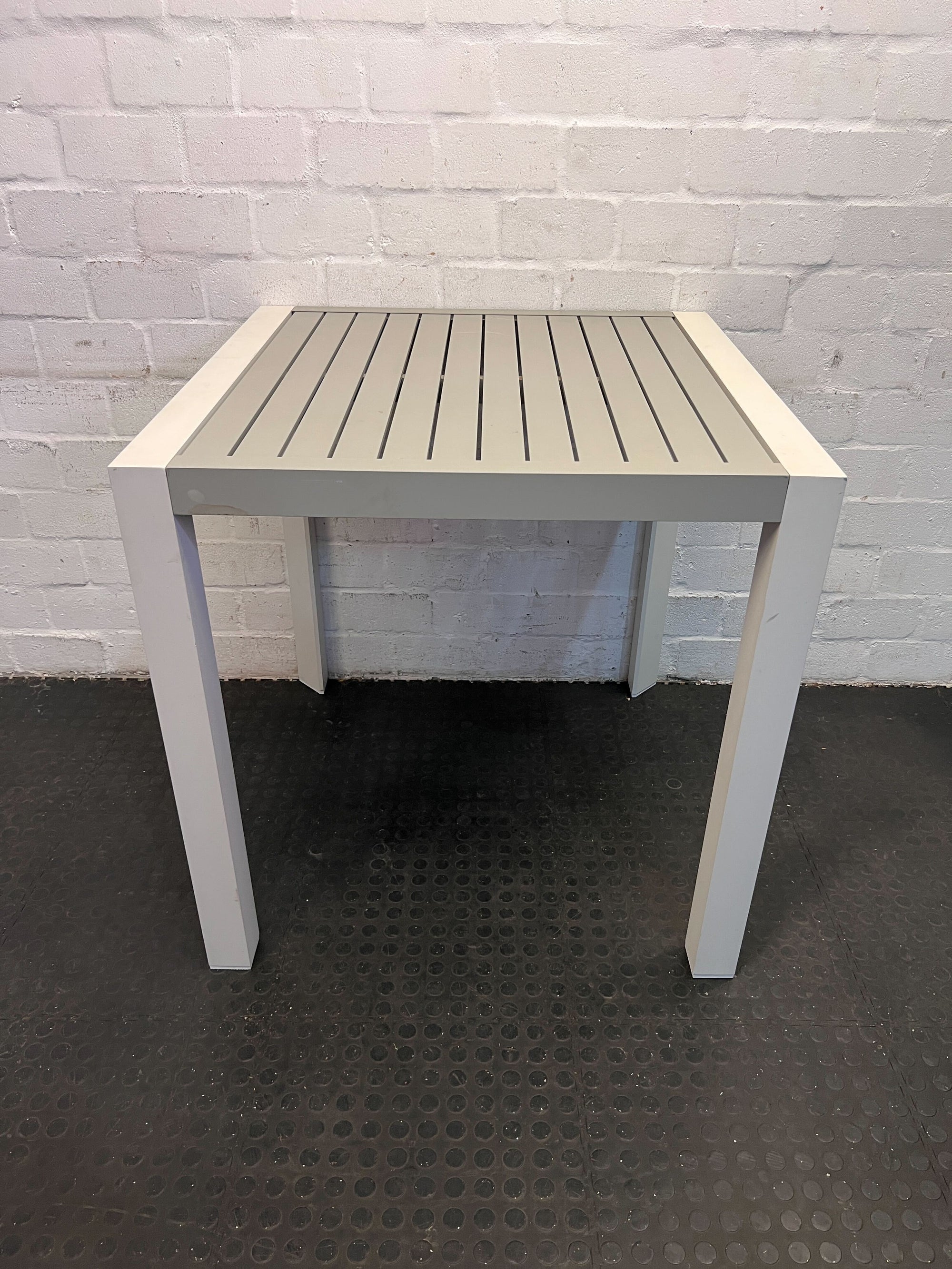 Modern Outdoor Isola Dining Table - Grey Aluminum with Slatted Top