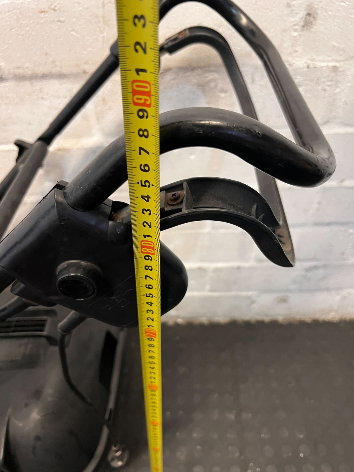 Compact Ryobi Electric Lawnmower - Red, Minor Wear - 2ndhandwarehouse.com