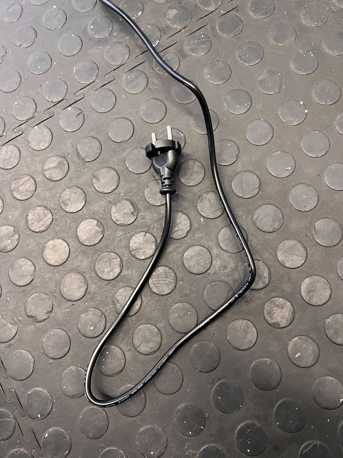 Portable Electric Clothing Dryer with Cover - REDUCED