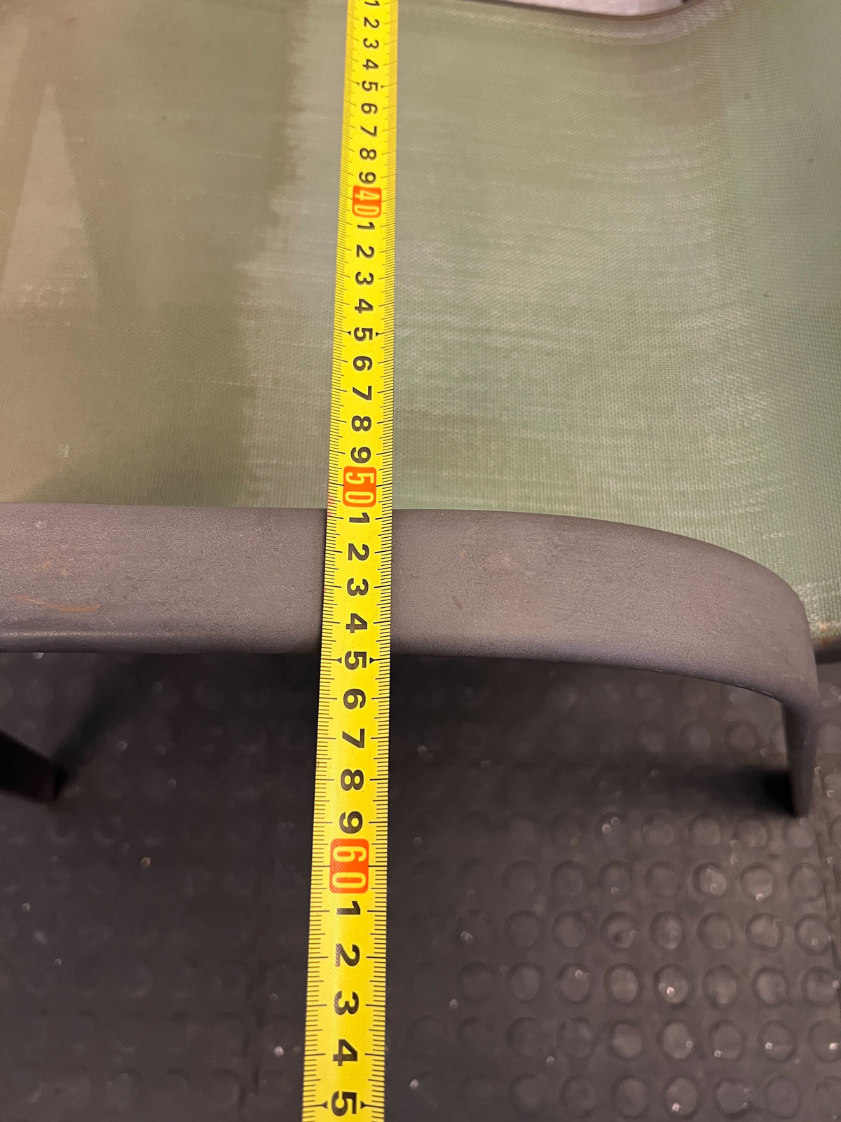 Outside table  -Rec08MPSTCQ78- GOOD TO UPLOAD - Fair used - PRICE DROP