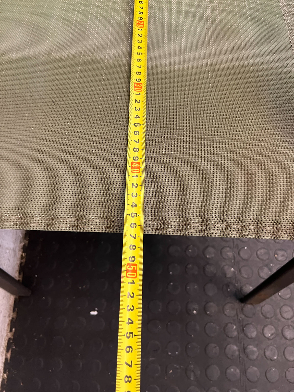 Outside table  -Rec08MPSTCQ78- GOOD TO UPLOAD - Fair used - PRICE DROP