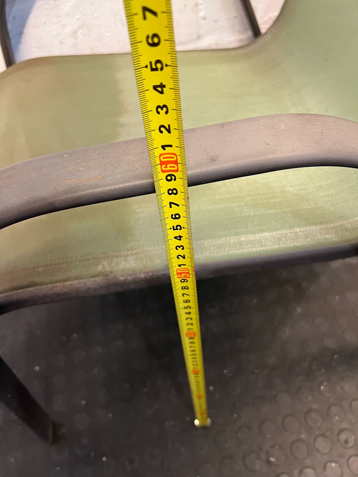 Outside table  -Rec08MPSTCQ78- GOOD TO UPLOAD - Fair used - PRICE DROP