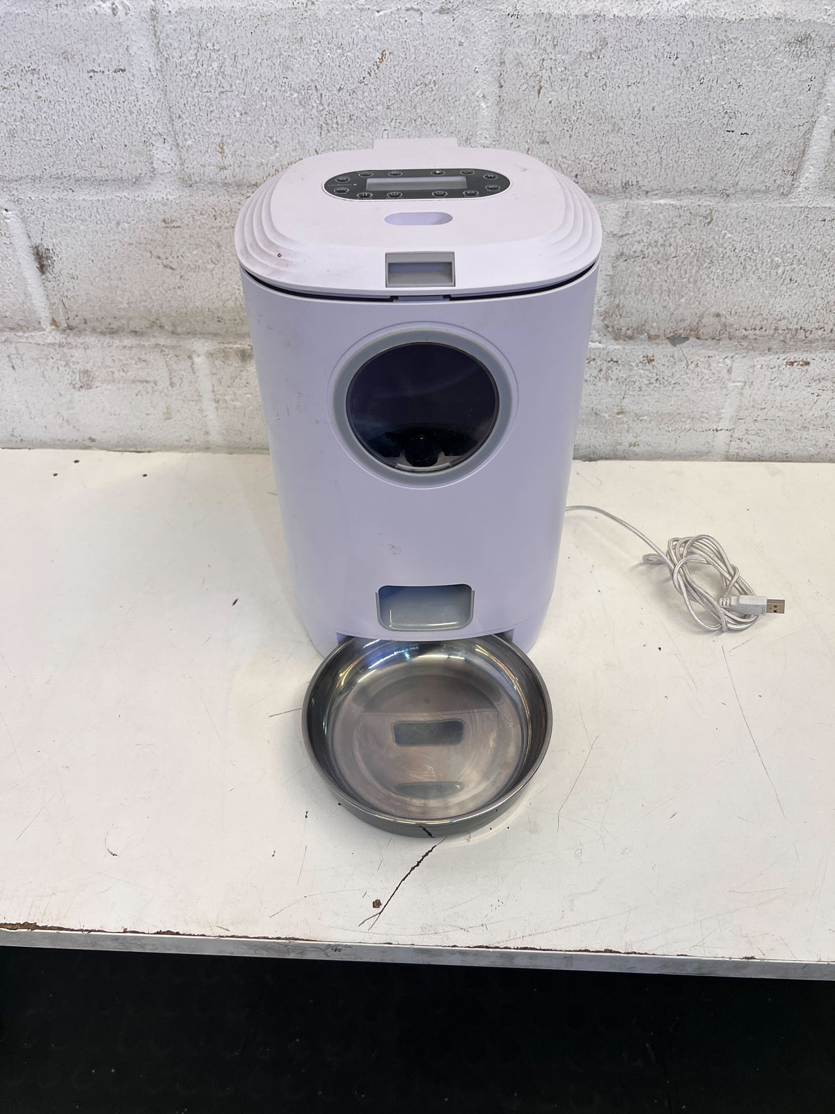Compact Automatic Cat Feeder - White with Minor Scratches - 2ndhandwarehouse.com