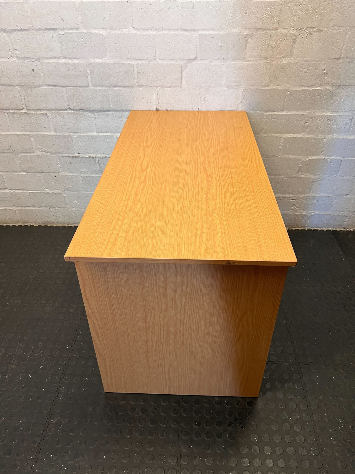 Compact Wooden Desk with Lockable Drawers - 2ndhandwarehouse.com