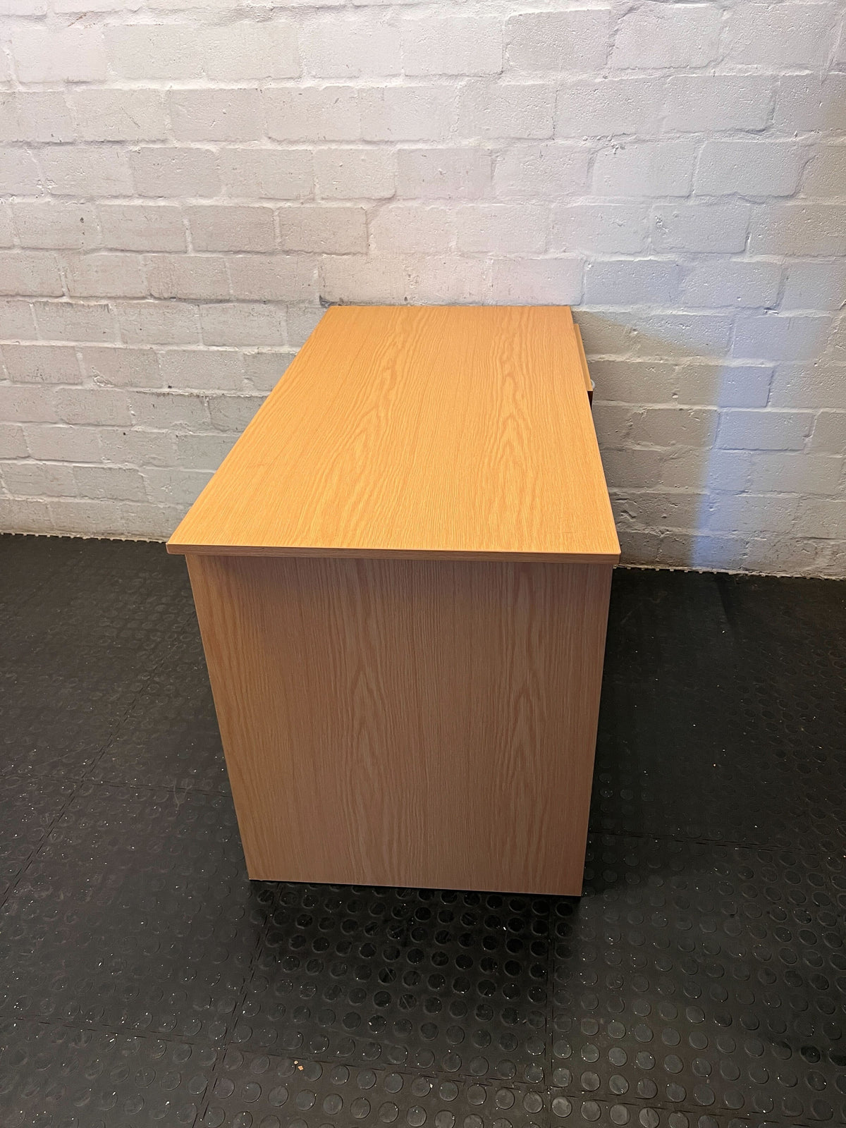 Compact Wooden Desk with Lockable Drawers - 2ndhandwarehouse.com