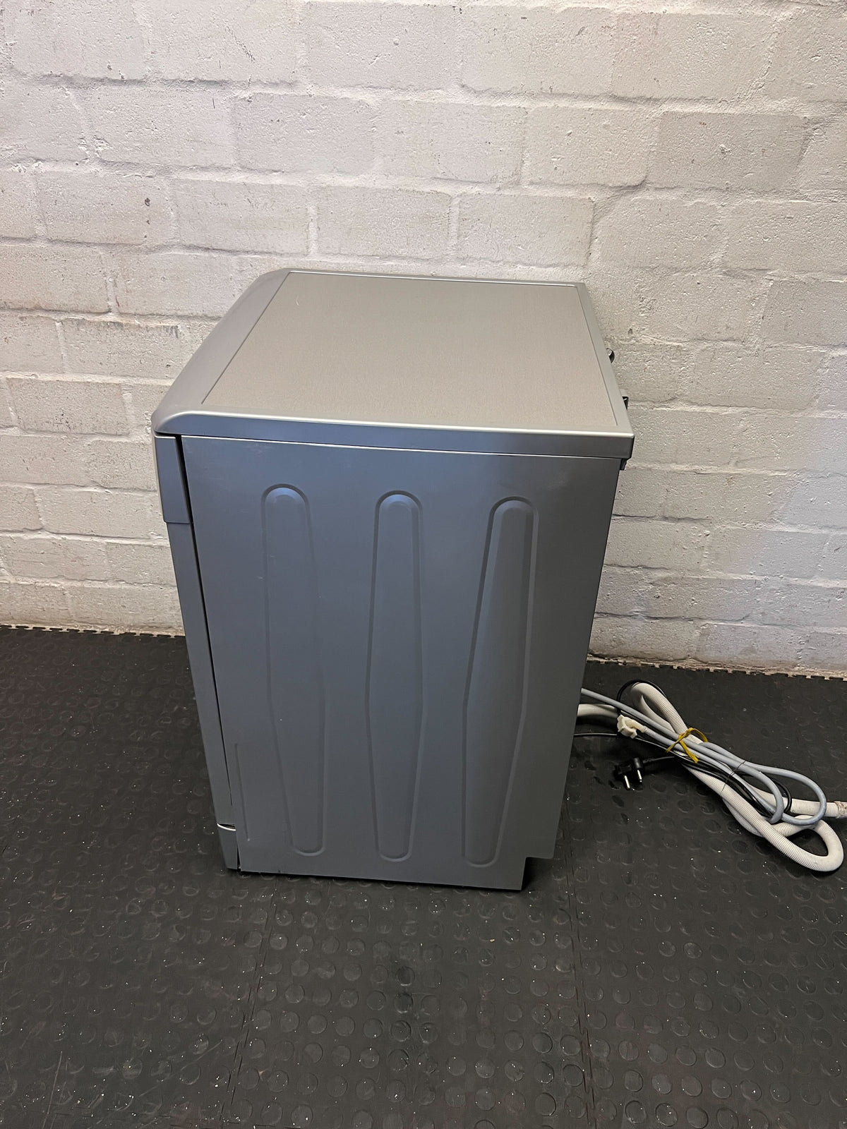 Defy Eco Dishwasher - Efficient Silver Finish - 2ndhandwarehouse.com