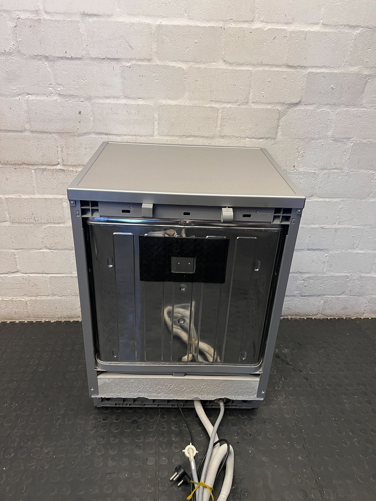 Defy Eco Dishwasher - Efficient Silver Finish - 2ndhandwarehouse.com