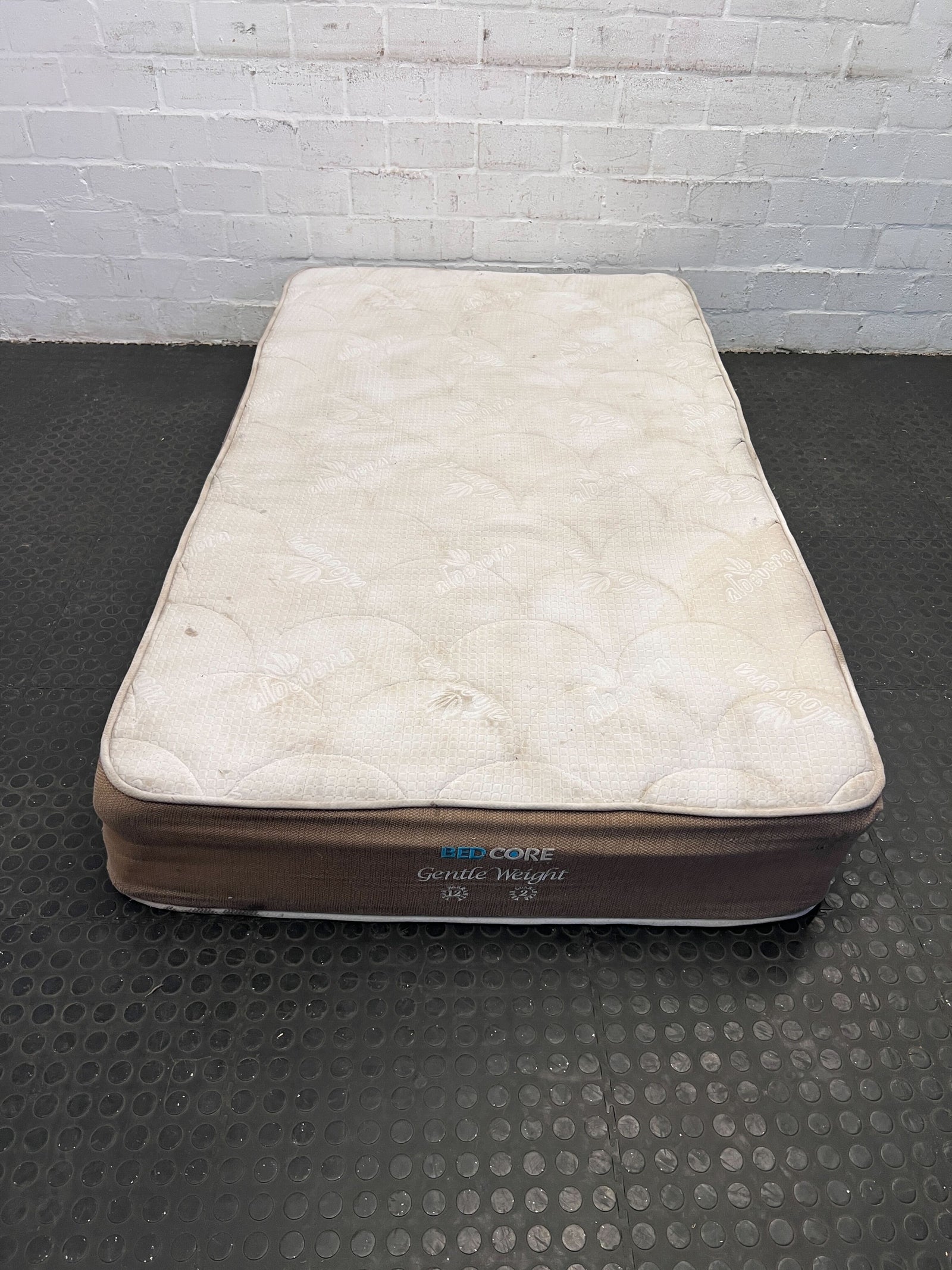 Used Bed Core Gentle Weight Mattress – Comfortable & Affordable!