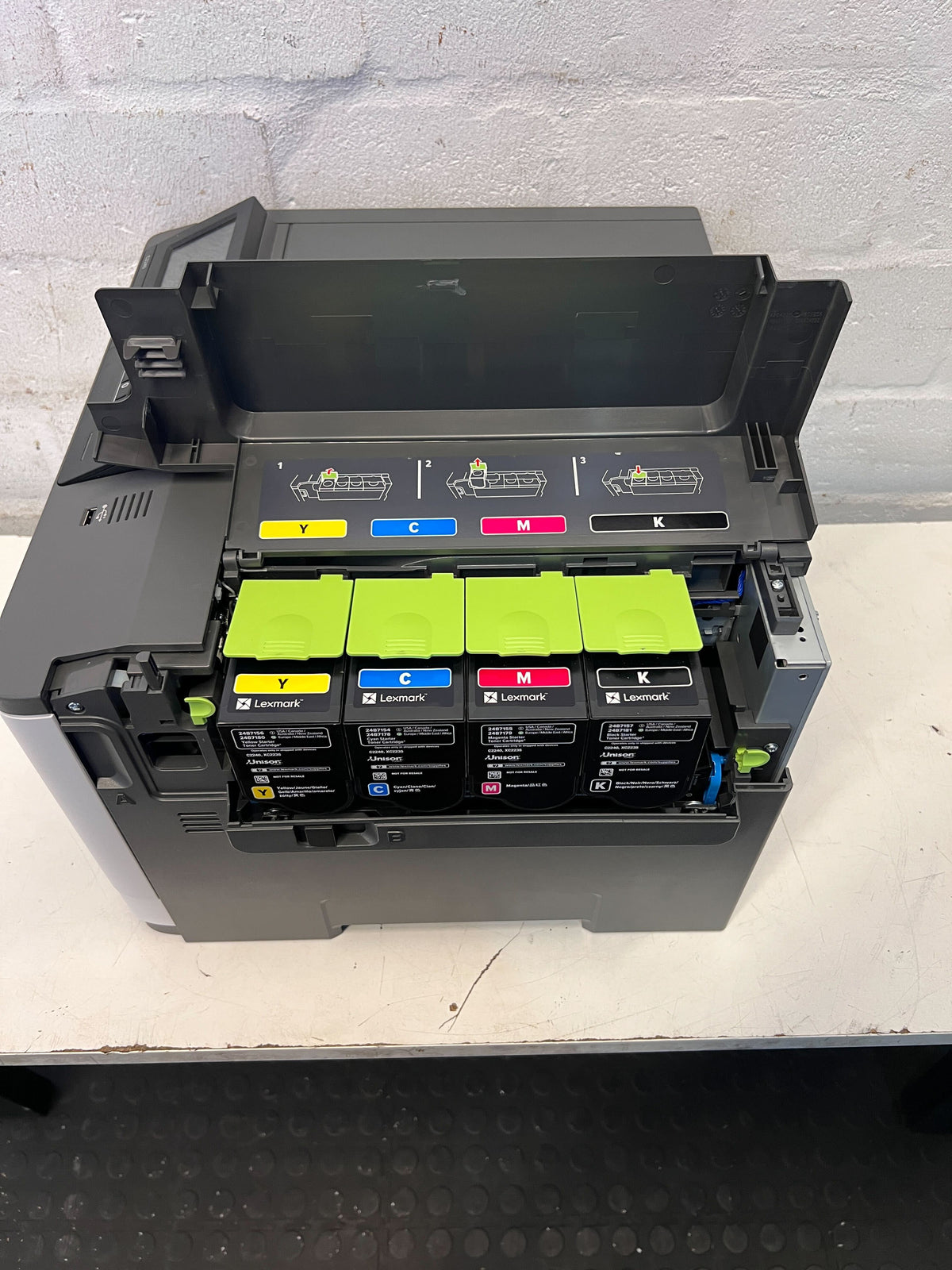 Lexmark C2240 Color Laser Printer – Excellent Condition, Compact Design - PRICE DROP