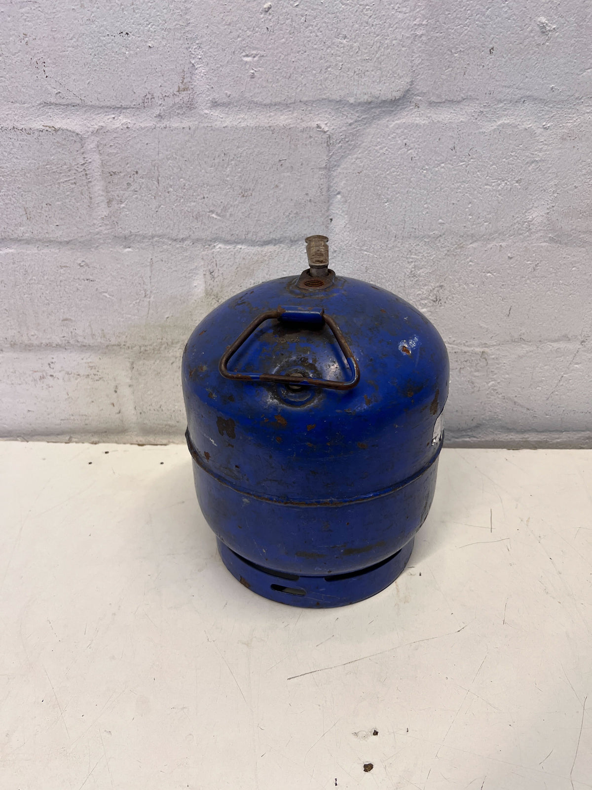 Vintage Blue Gas Cylinder – Functional with Character