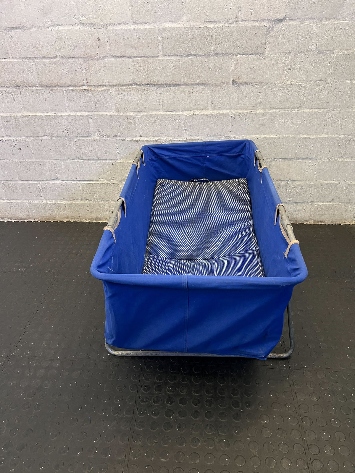 Foldable Blue Canvas Camping Cot – Lightweight & Durable Outdoor Bed