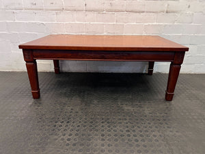 Antique Mahogany Coffee Table - Elegant & Sturdy