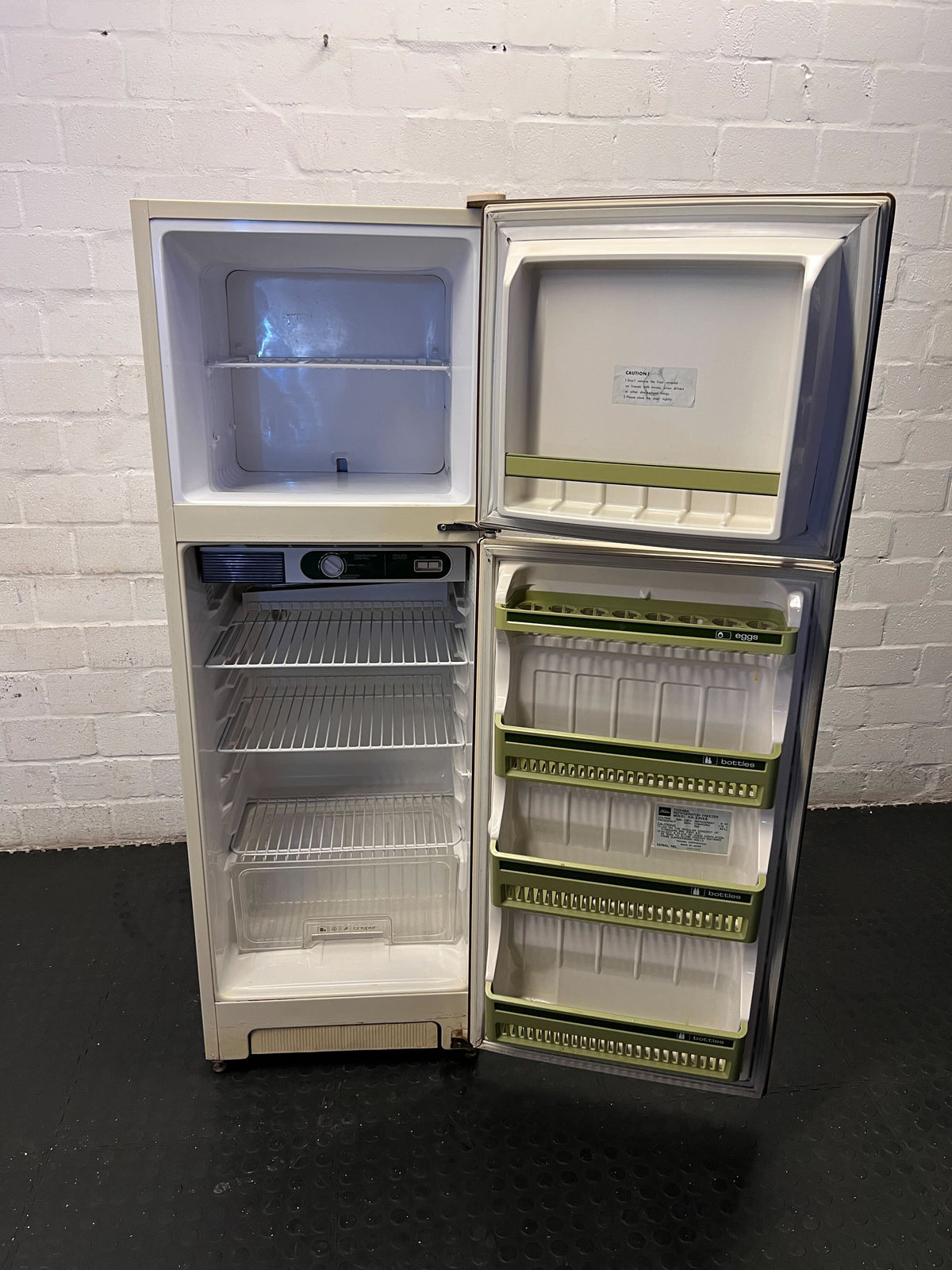 Retro Cream Top-Freezer Refrigerator
