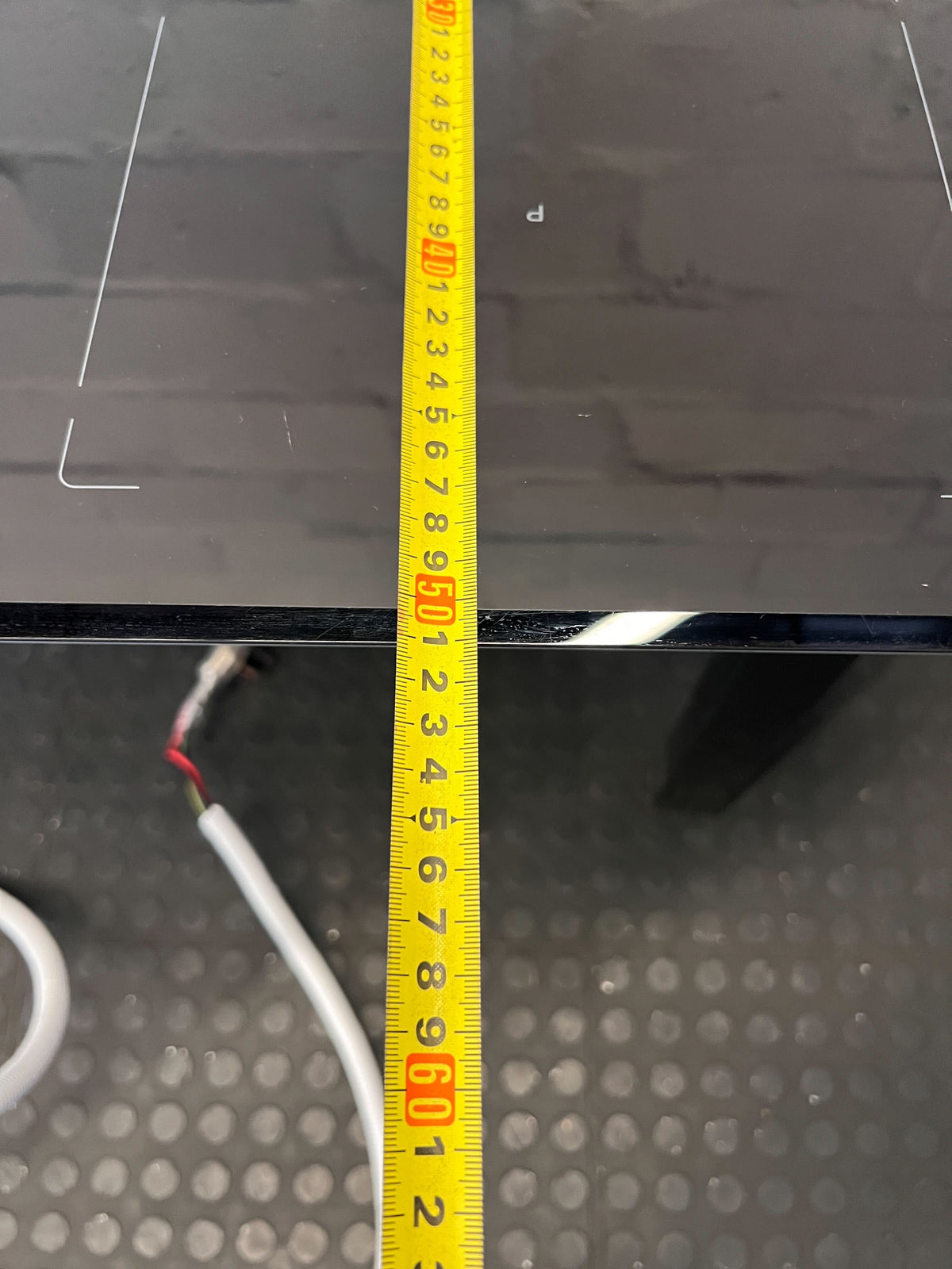 Sleek Smeg Induction Hob - Black Glass Cooktop for Modern Kitchens - 2ndhandwarehouse.com