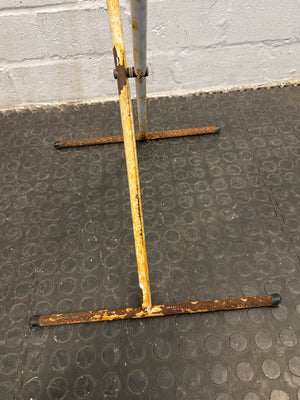 Clothes Horse (Rusted)