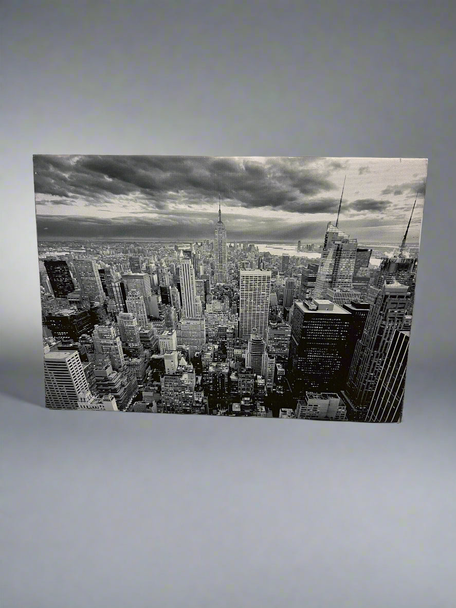 Stunning Black & White Cityscape Wall Art – 40cm x 30