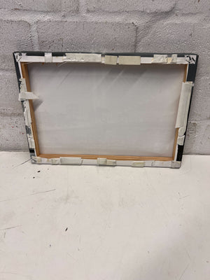 Elegant Black and White Cityscape Wall Art – 40 x 30cm - 2ndhandwarehouse.com