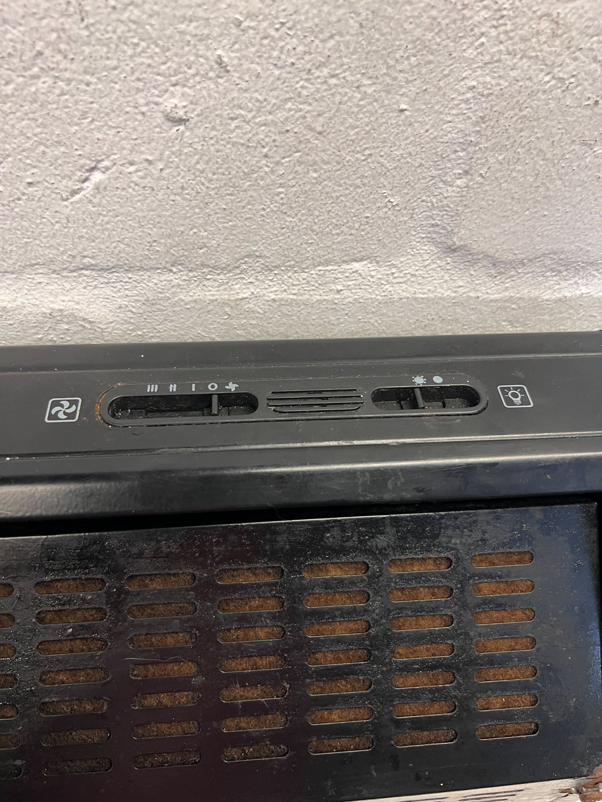 Fan  -doesn't work only showing lights - 2ndhandwarehouse.com