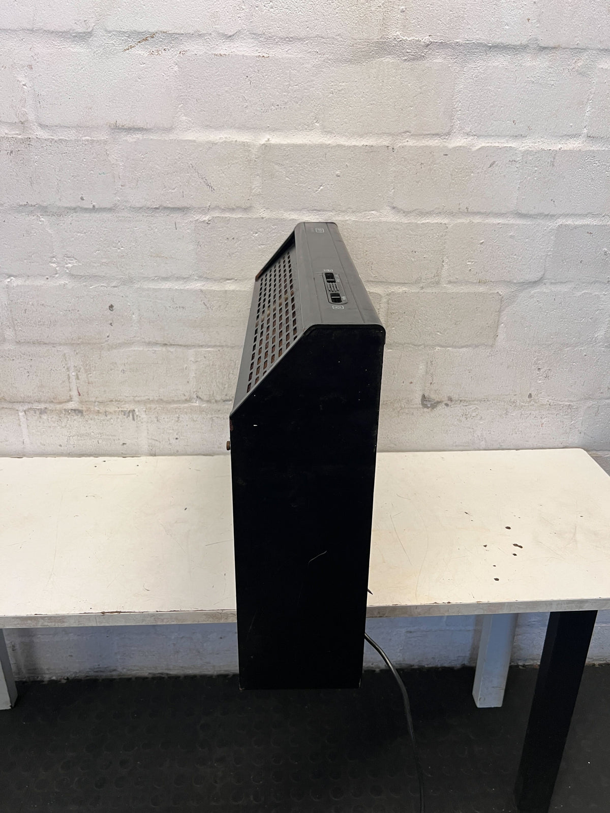 Fan  -doesn't work only showing lights - 2ndhandwarehouse.com