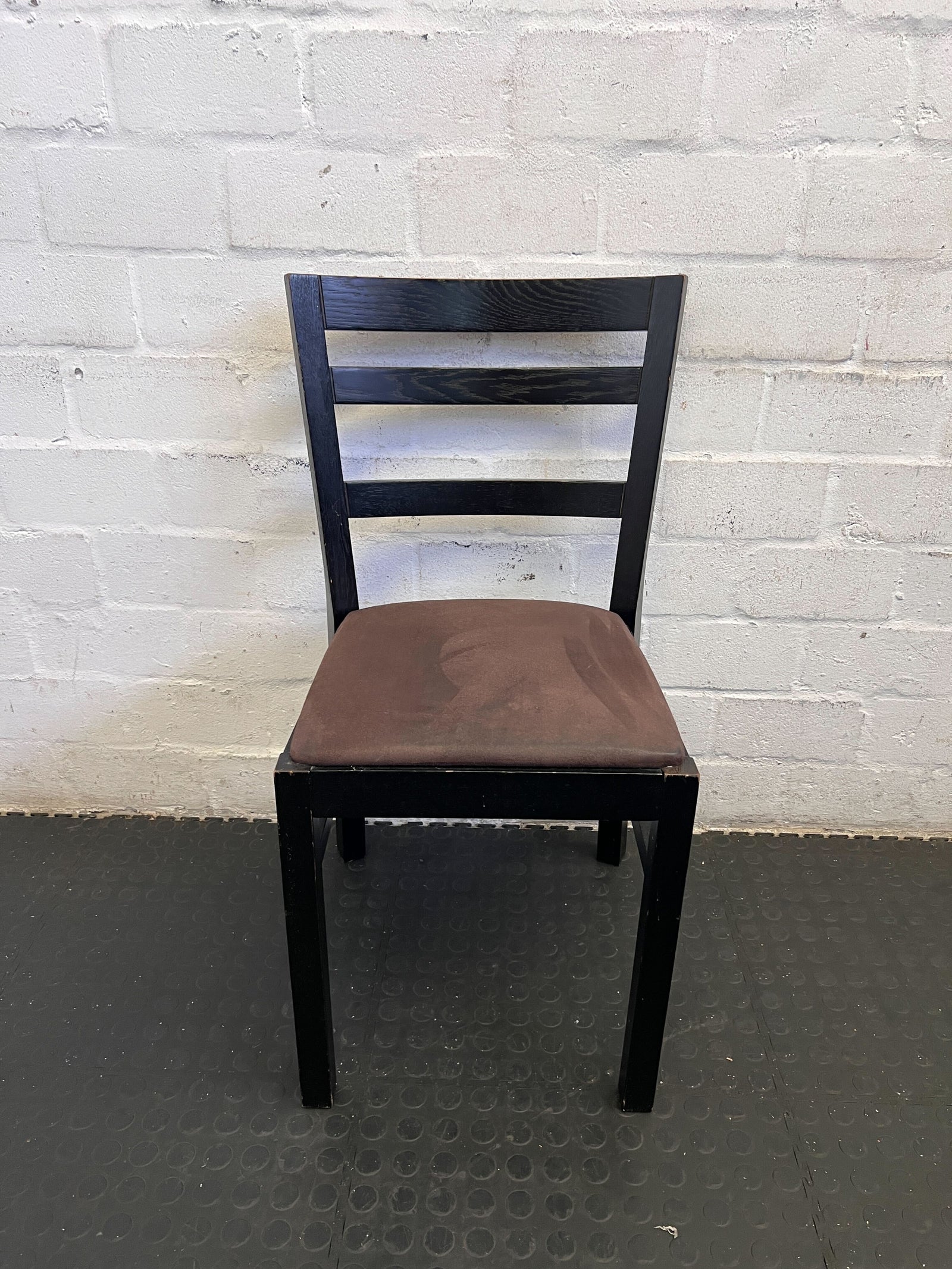 Stylish Black Dining Chair with Brown Fabric Seat – Minor Wear
