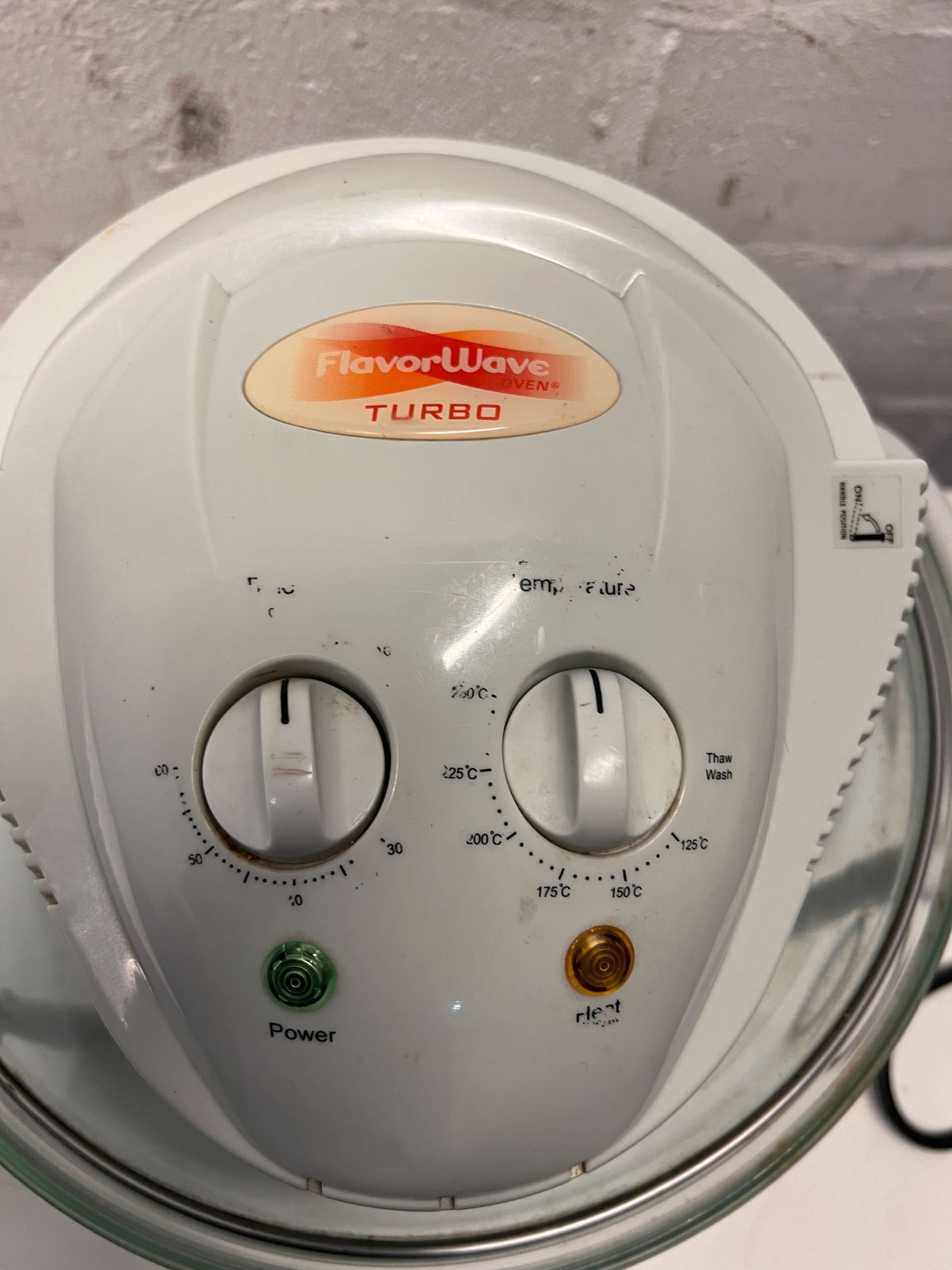 Versatile Glass Halogen Oven - White, Minor Scratches