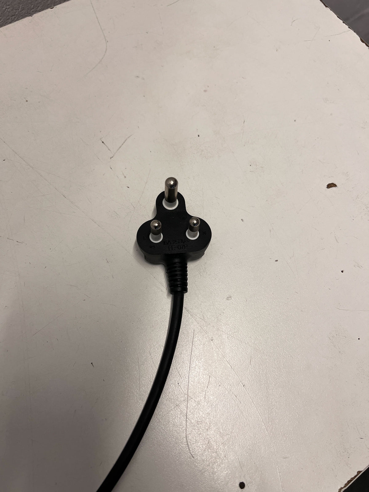 Versatile Glass Halogen Oven - White, Minor Scratches