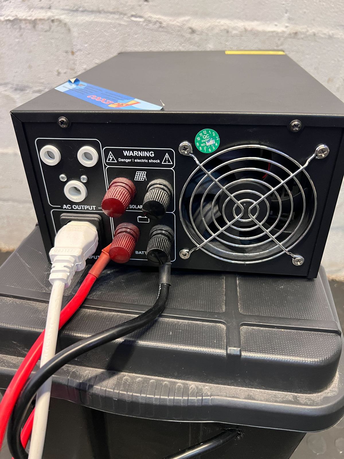 UPS and Battery box - Battery needs repacking