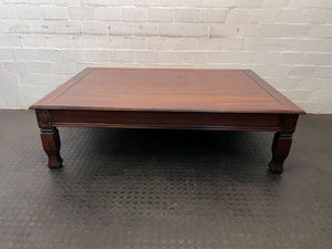 Vintage Solid Wood Coffee Table – Elegant Brown Finish, Classic Design