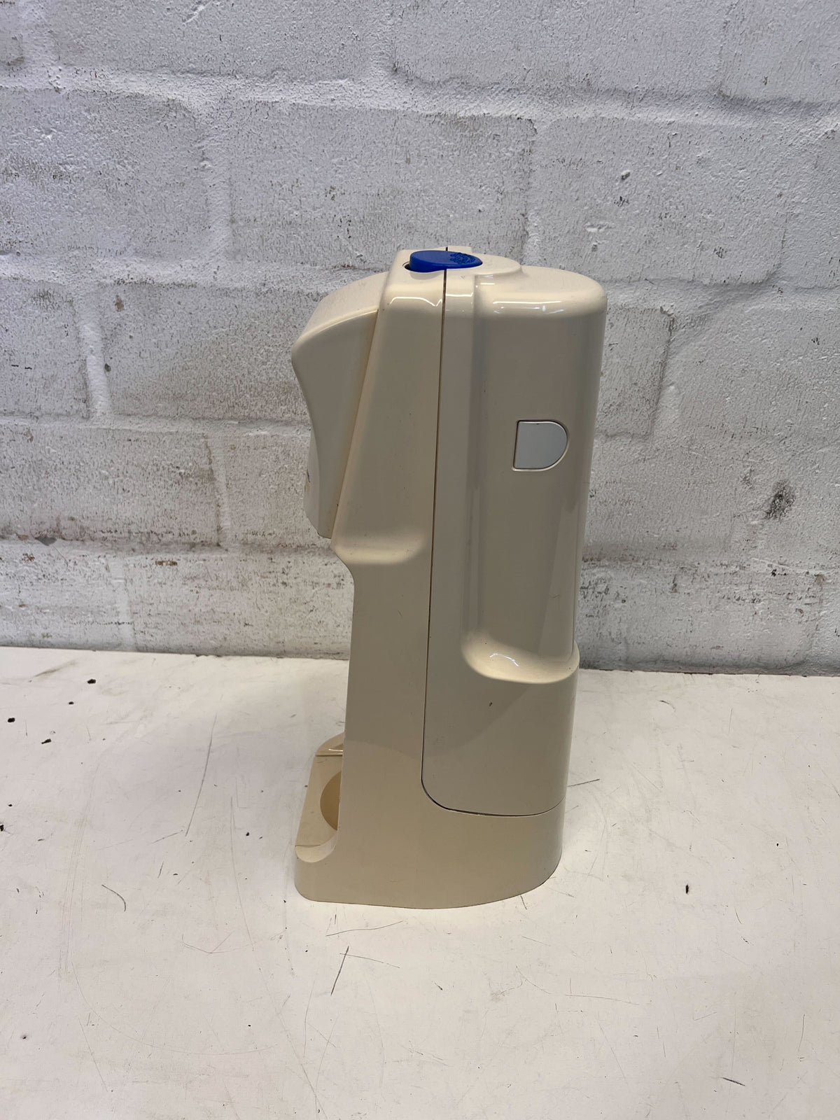 SodaStream Fizz On-Line Carbonator – Cream Color, Vintage Charm - 2ndhandwarehouse.com