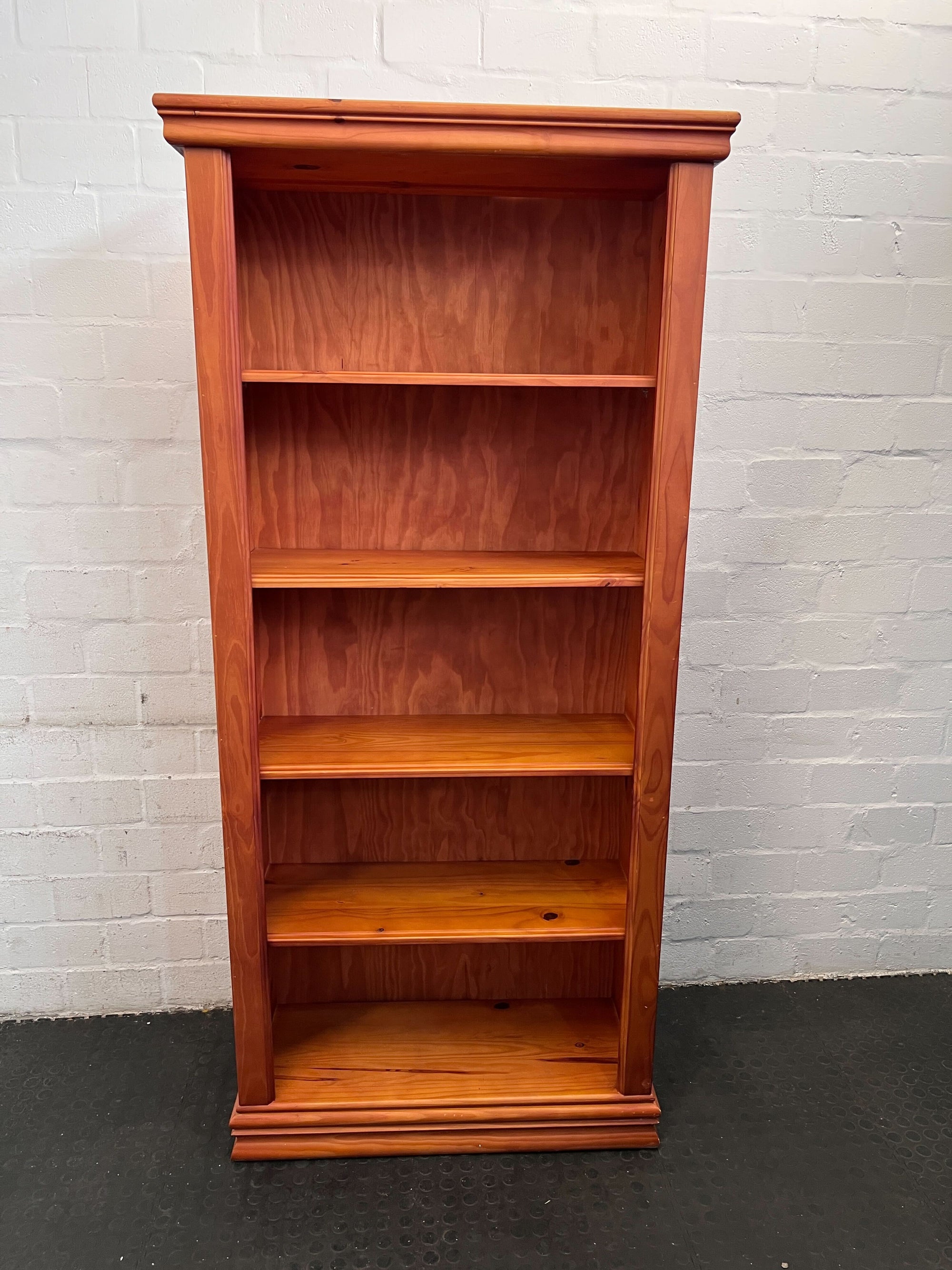 Cottonwood Solid Bookshelf - Classic Pine, 5 Shelves, Vintage Charm